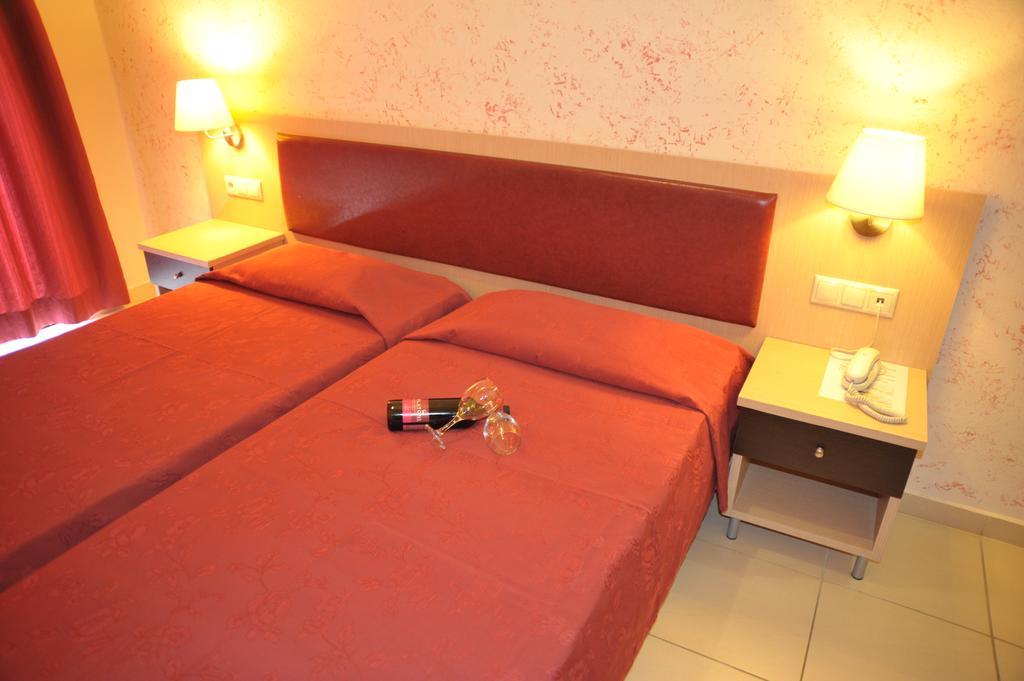 Anseli Hotel クレマスティ エクステリア 写真