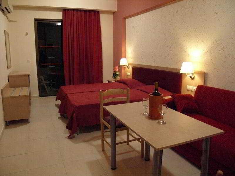 Anseli Hotel クレマスティ エクステリア 写真