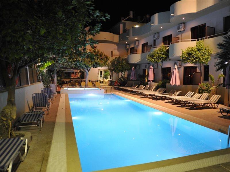 Anseli Hotel クレマスティ エクステリア 写真
