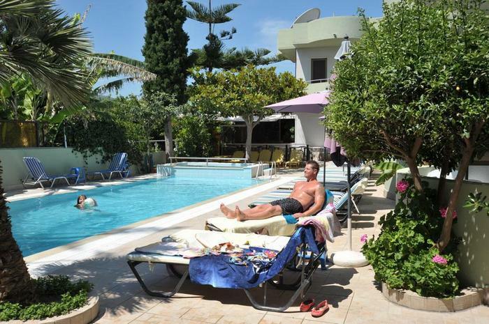 Anseli Hotel クレマスティ エクステリア 写真